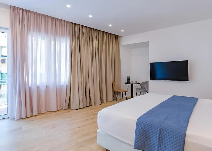Gg Spagna Luxury Hotel 4*